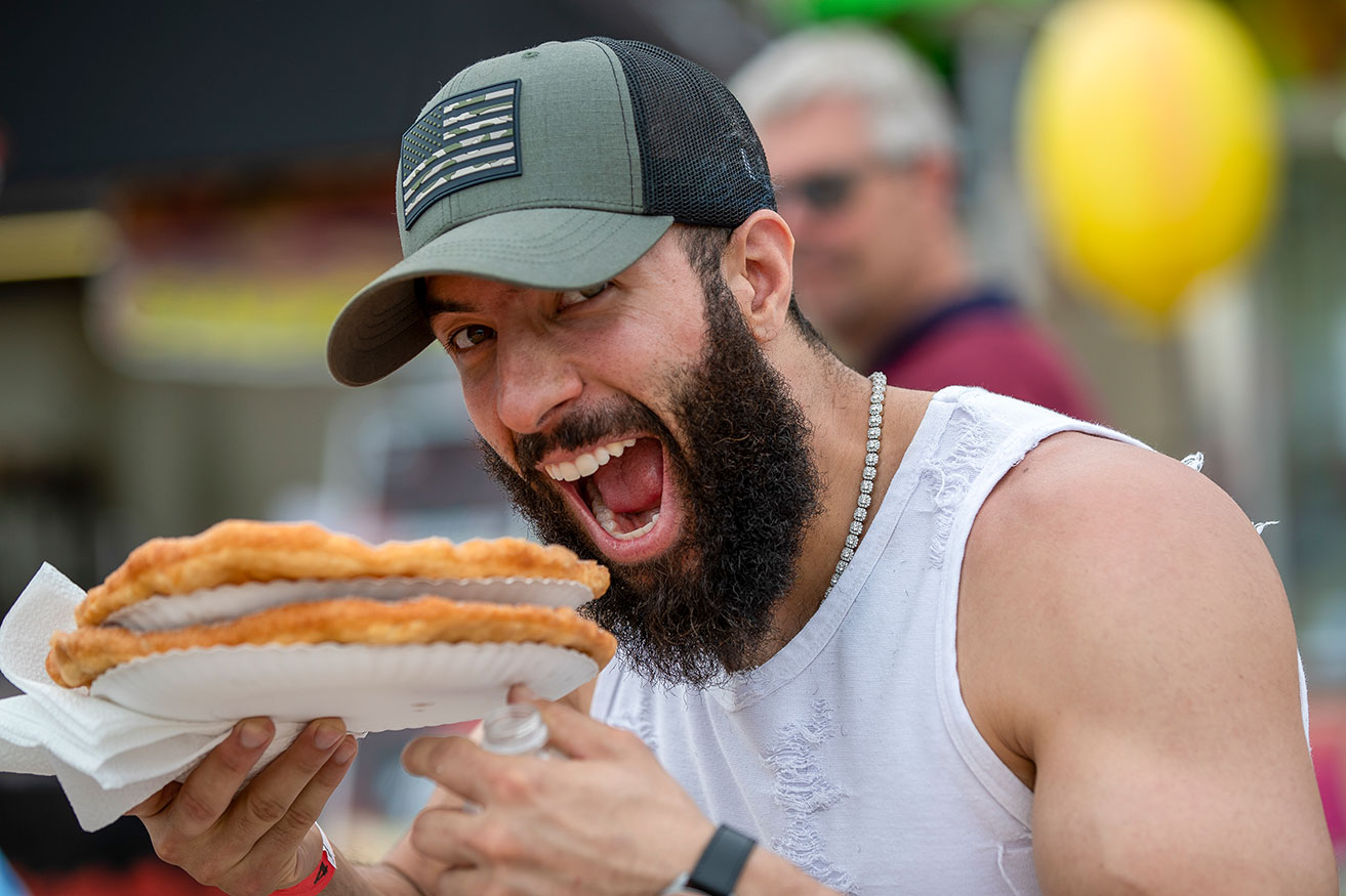 Food vendor at the Detroit GP with signage
