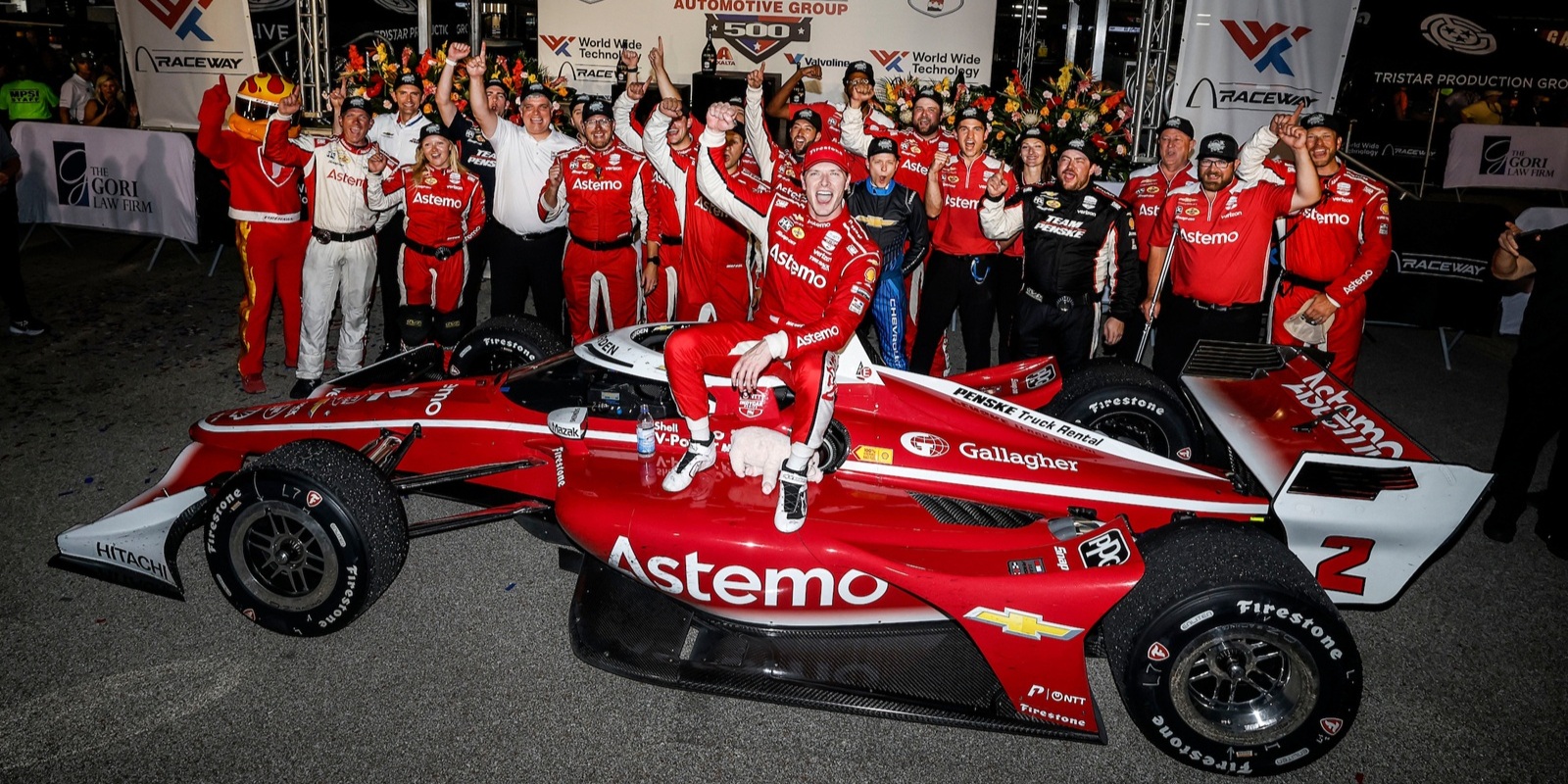 NEWGARDEN CONTINUES SHORT OVAL REIGN WITH WWTR WIN | Chevrolet